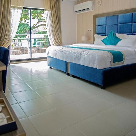 Riviera Suites Lagos Exteriör bild