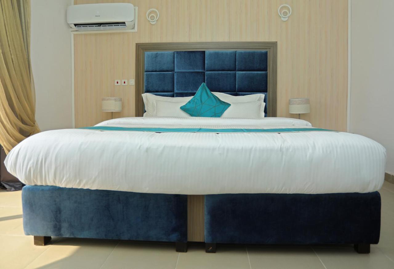 Riviera Suites Lagos Exteriör bild