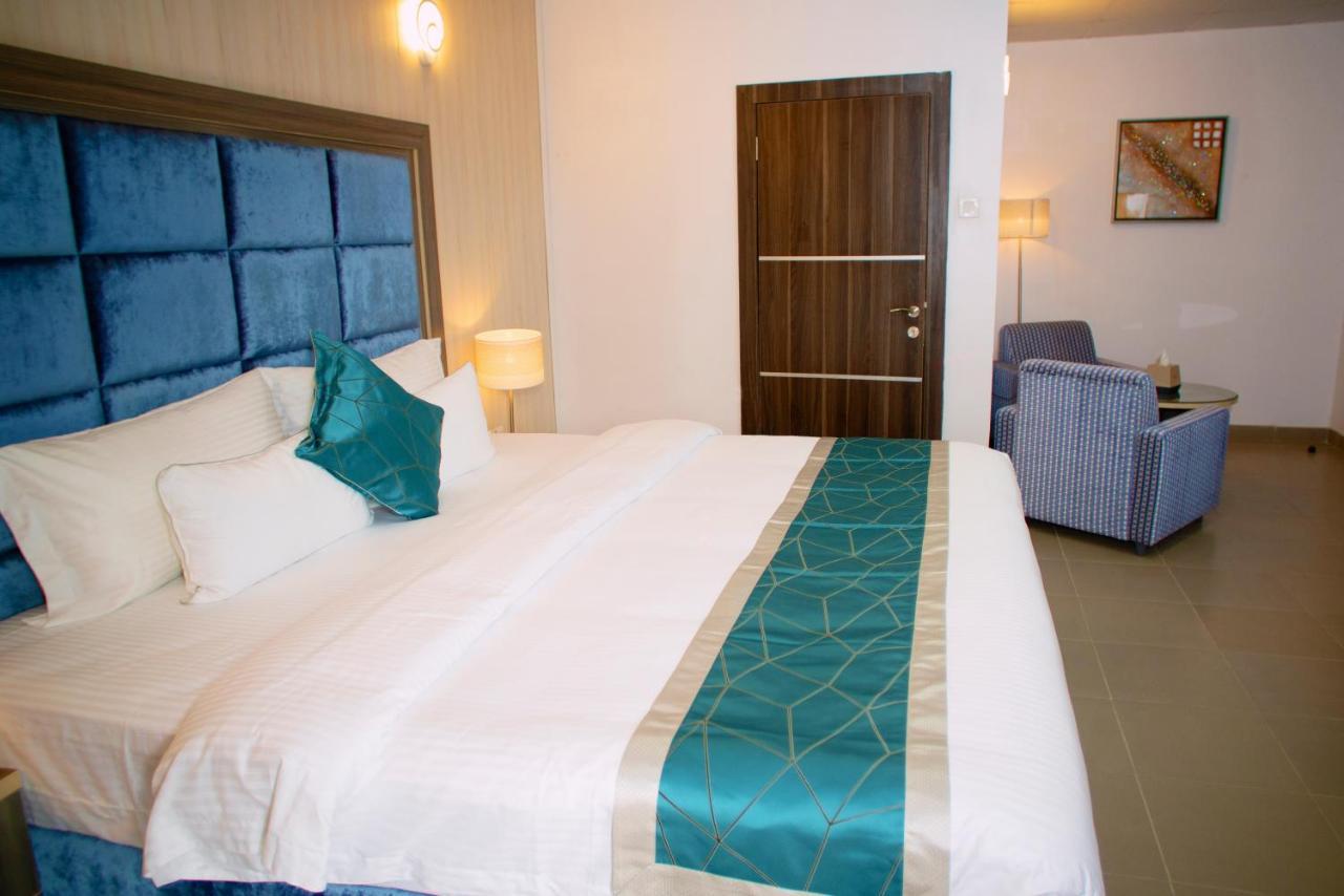 Riviera Suites Lagos Exteriör bild