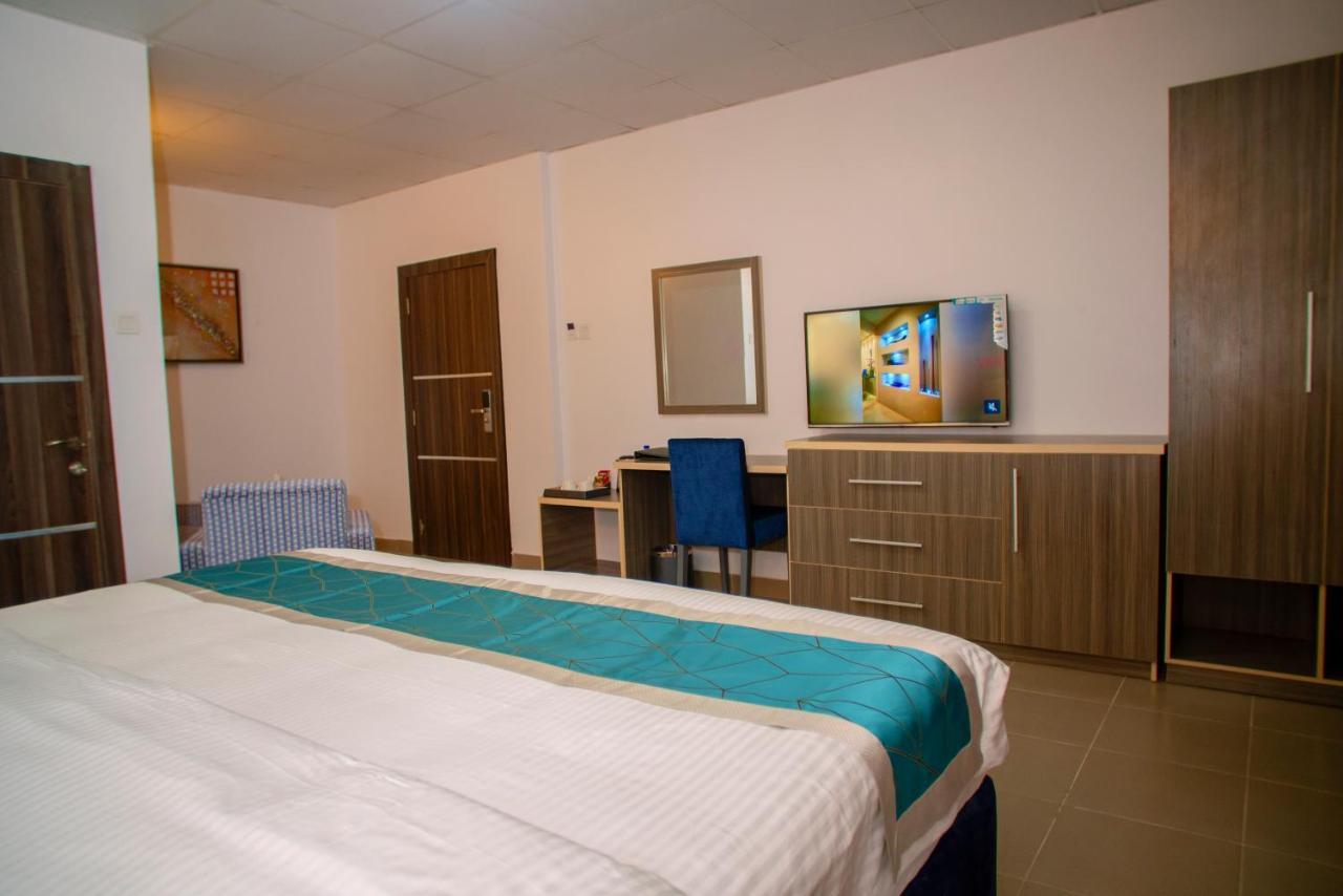 Riviera Suites Lagos Exteriör bild