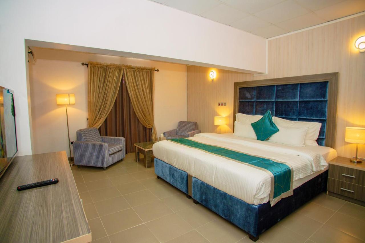 Riviera Suites Lagos Exteriör bild