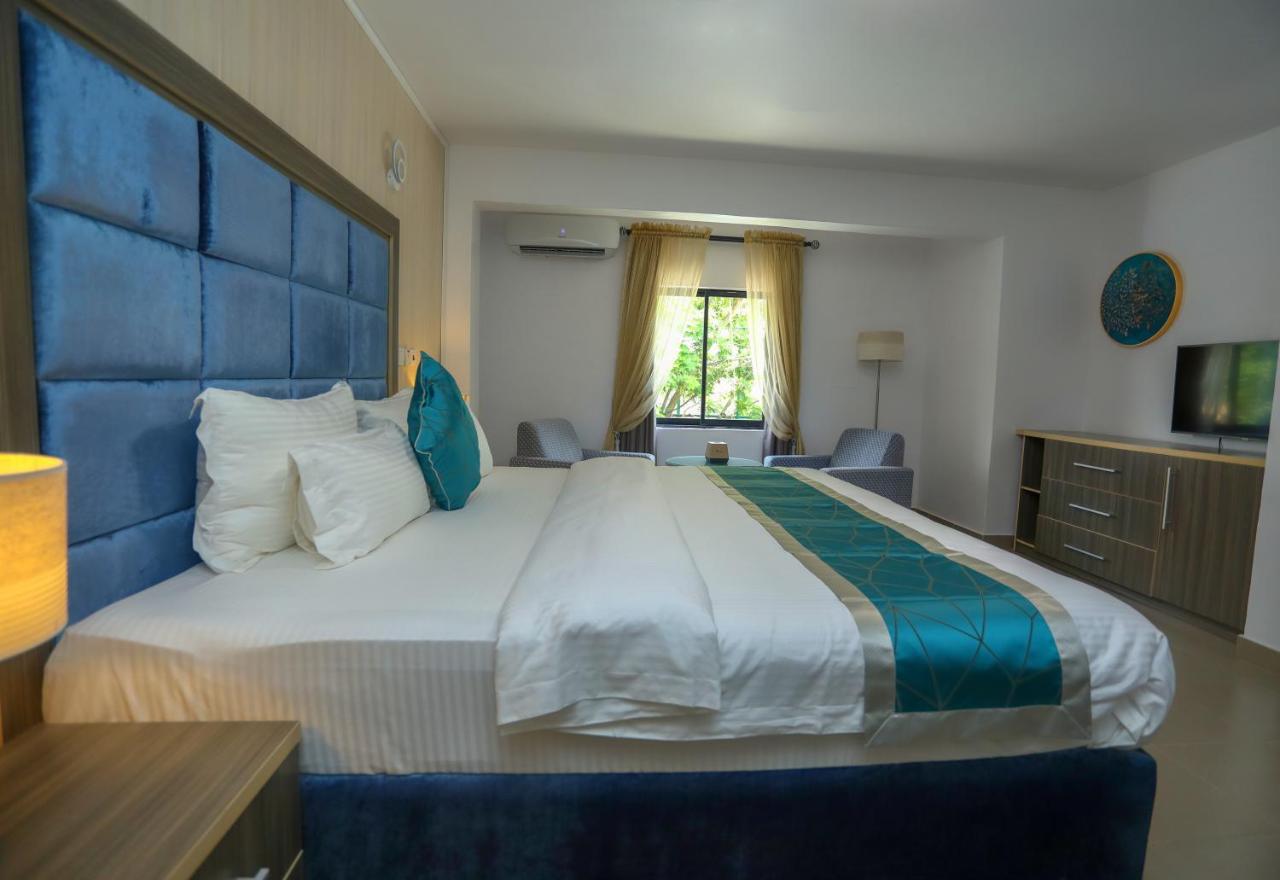 Riviera Suites Lagos Exteriör bild