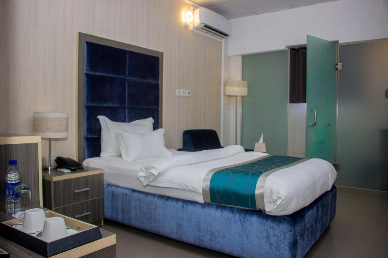 Riviera Suites Lagos Exteriör bild