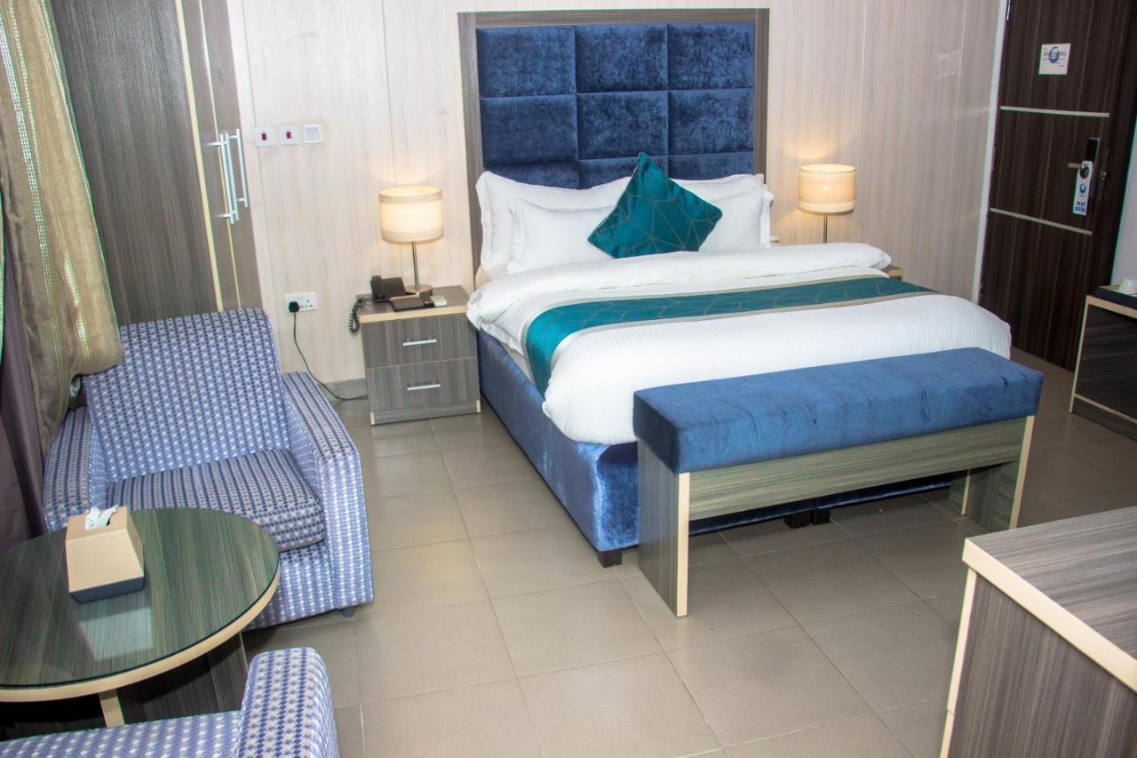 Riviera Suites Lagos Exteriör bild