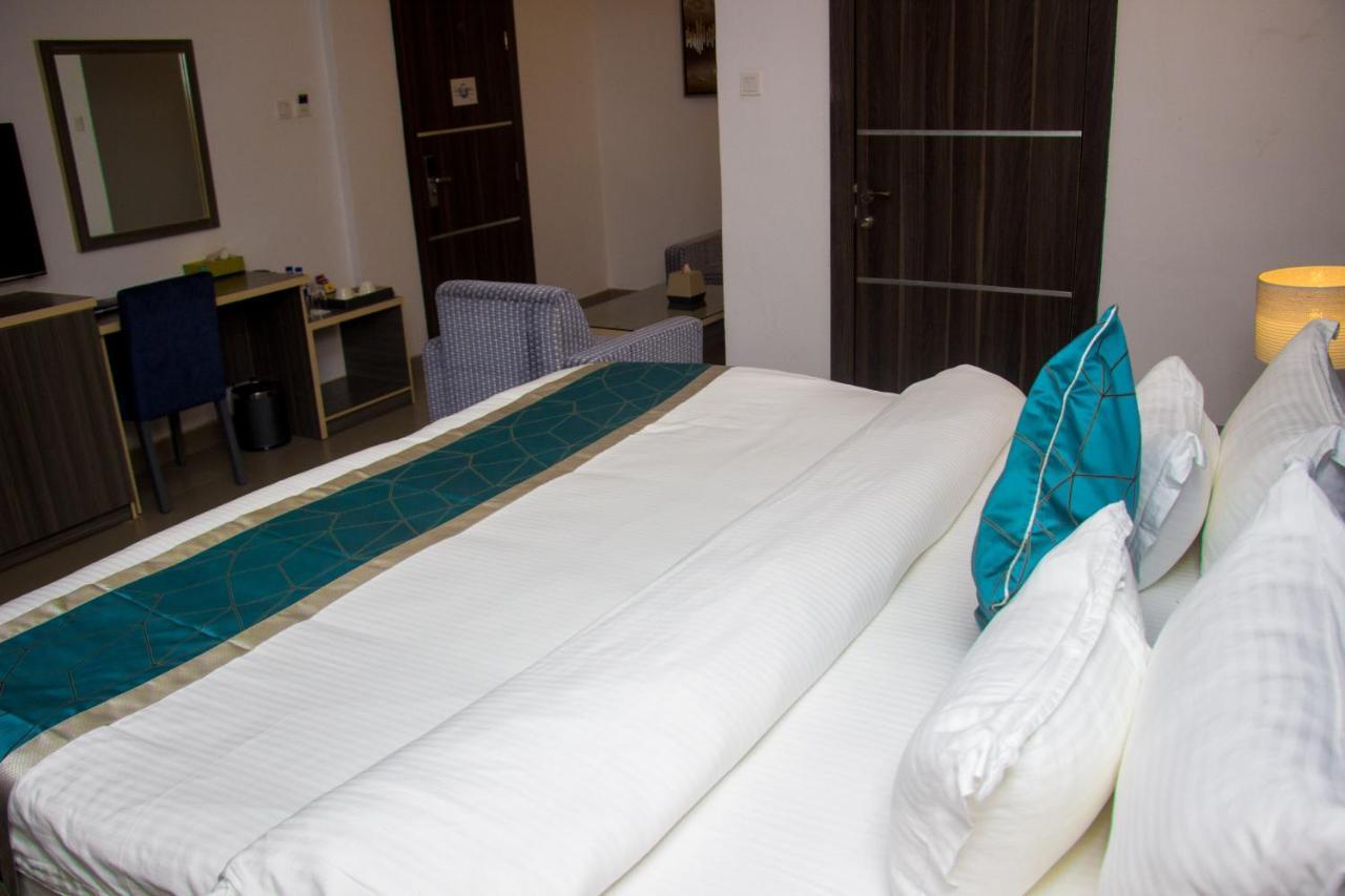 Riviera Suites Lagos Exteriör bild